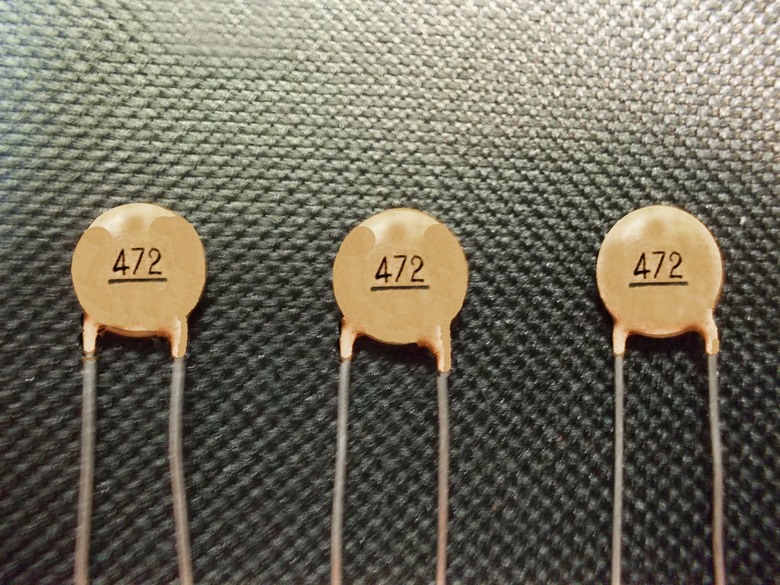 Condensateur Céramique Monolithique Radial 4700pf (0.0047uf Ou 4.7nF - Foto 4